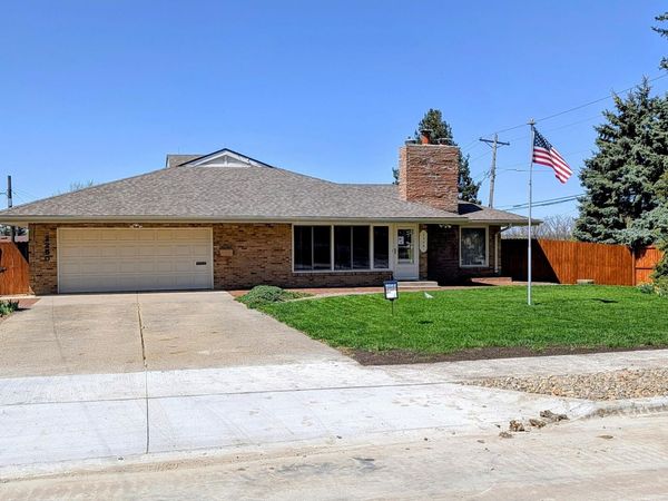 2250 70th Street, Windsor Heights, IA 50324