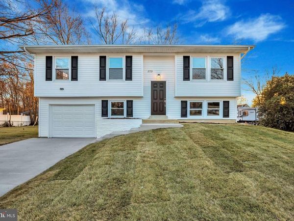 879 COPLEY AVENUE, WALDORF, MD 20602
