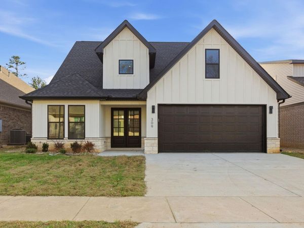 309 Kanis Ridge Drive, Little Rock, AR 72223