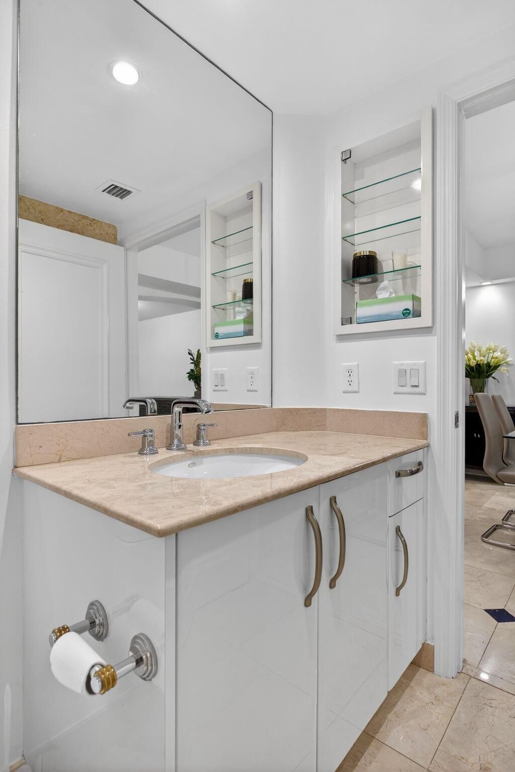 2051 SE 3rd Street, Unit Th8, Deerfield Beach, FL 33441 Photo