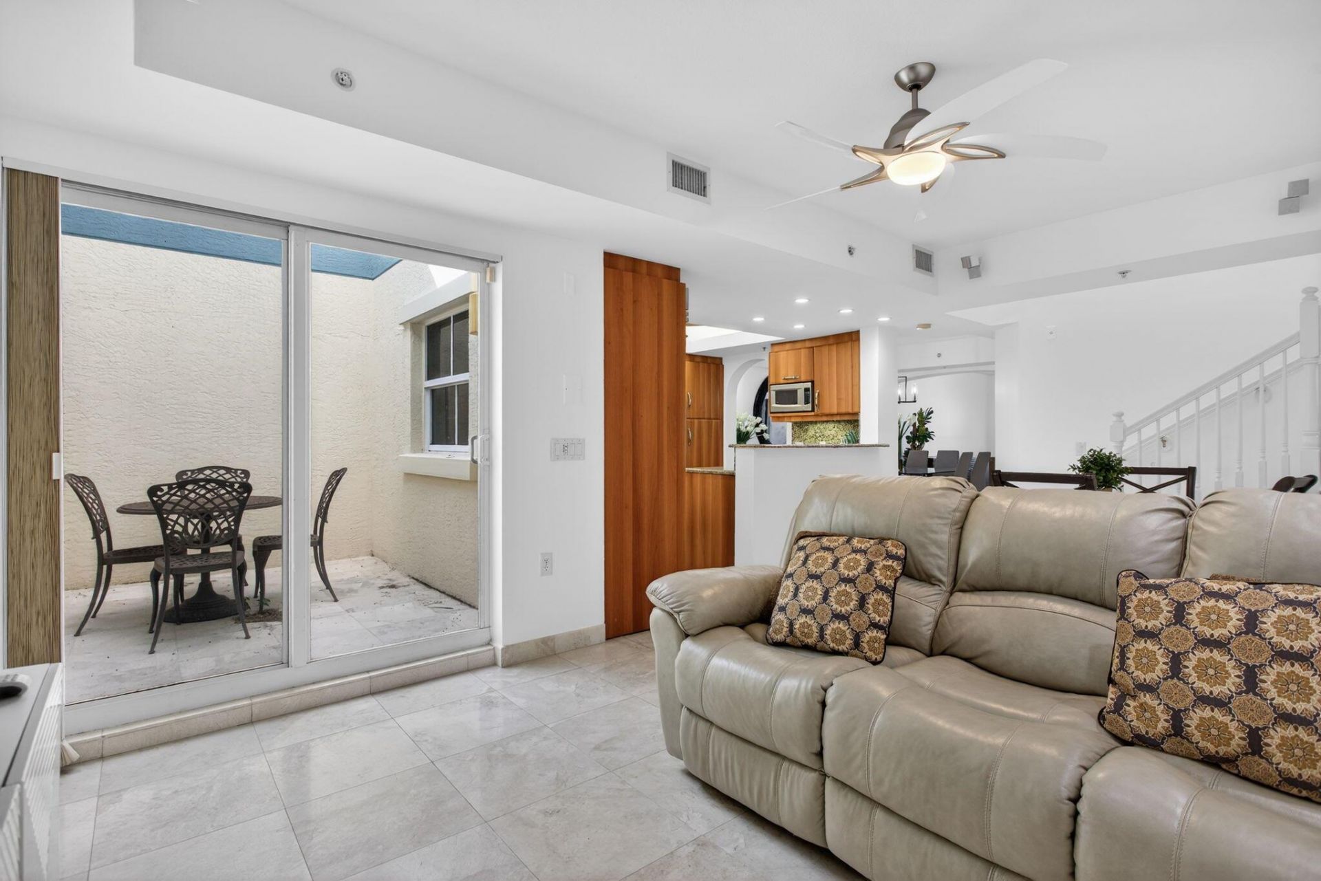 2051 SE 3rd Street, Unit Th8, Deerfield Beach, FL 33441 Photo