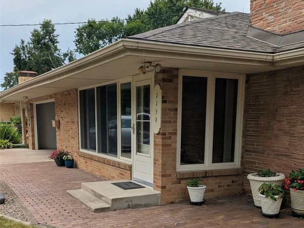 2250 70th Street, Windsor Heights, IA 50324