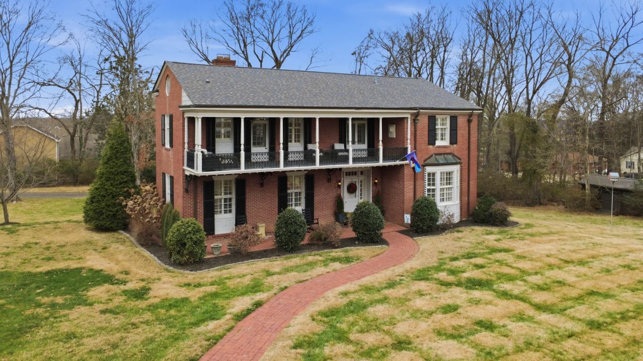 190 Porters Bluff Rd, Clarksville, TN 37040 Main Photo