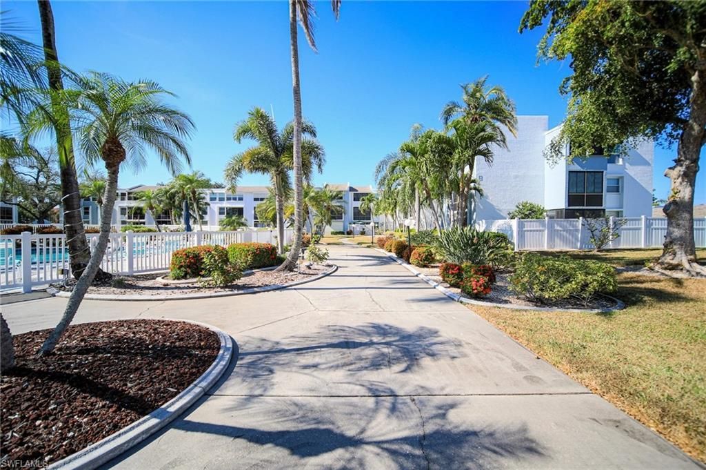 5959 Winkler Rd, Unit 206, Fort Myers, FL 33919 Photo