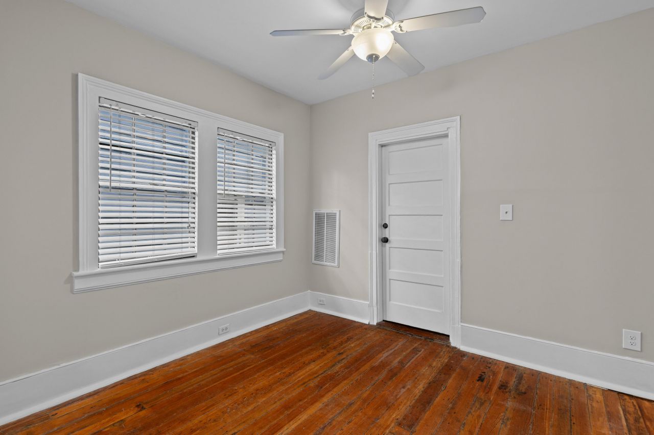 6 Ashe Street Photo 15