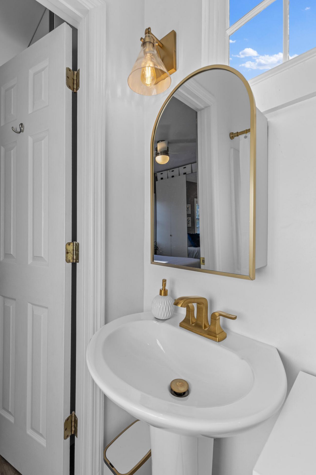 6 Ashe Street Photo 38