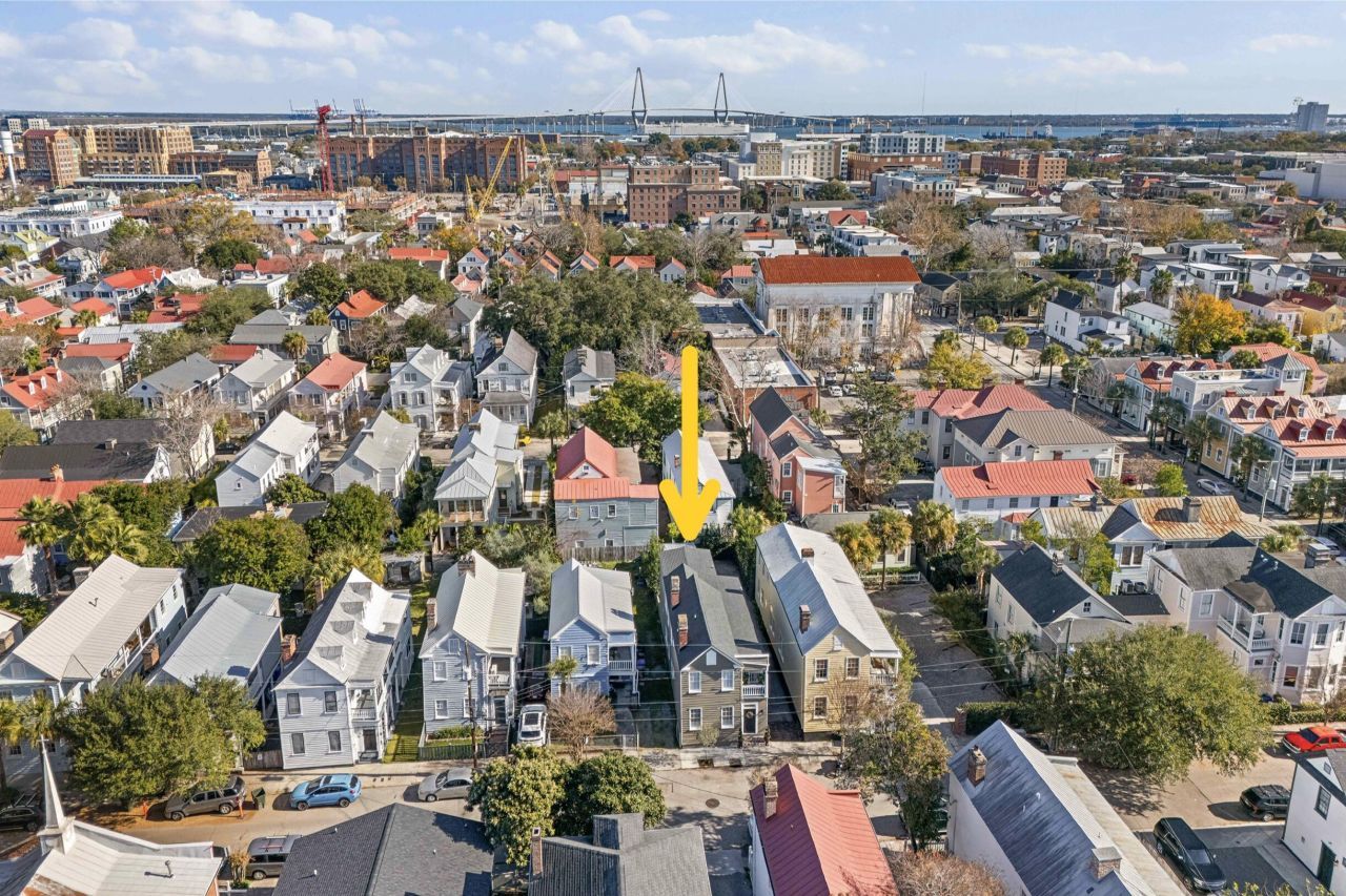 6 Ashe Street Photo 43