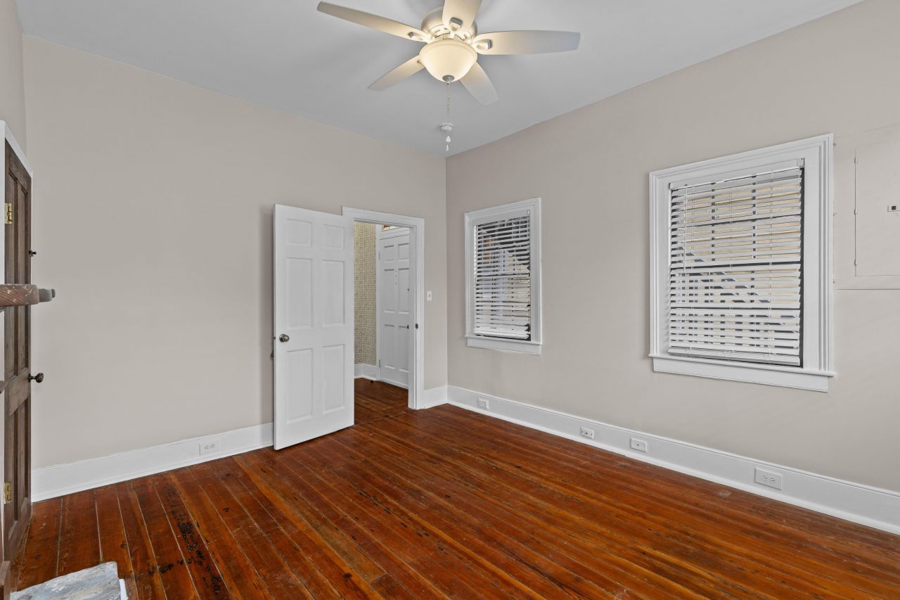 6 Ashe Street Photo 7