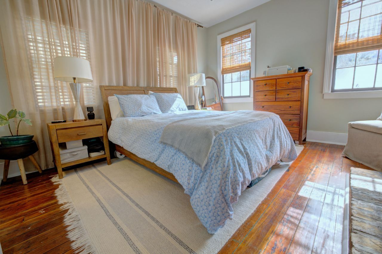 6 Ashe Street Photo 9