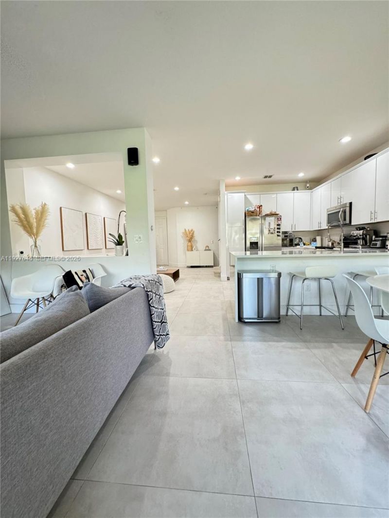 13017 S Riverwalk Cir S, Plantation, FL 33325 Photo