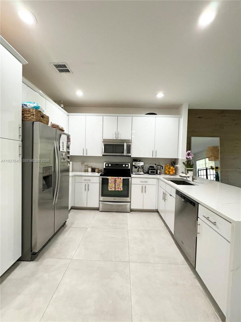 13017 S Riverwalk Cir S, Plantation, FL 33325 Photo