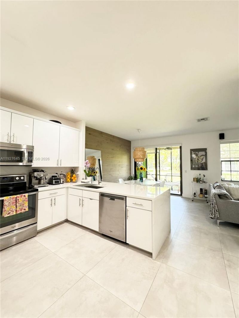 13017 S Riverwalk Cir S, Plantation, FL 33325 Photo