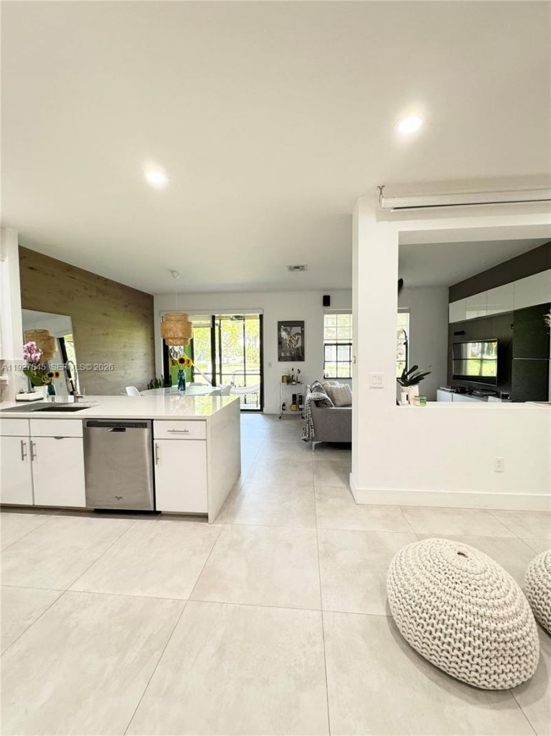 13017 S Riverwalk Cir S, Plantation, FL 33325 Photo