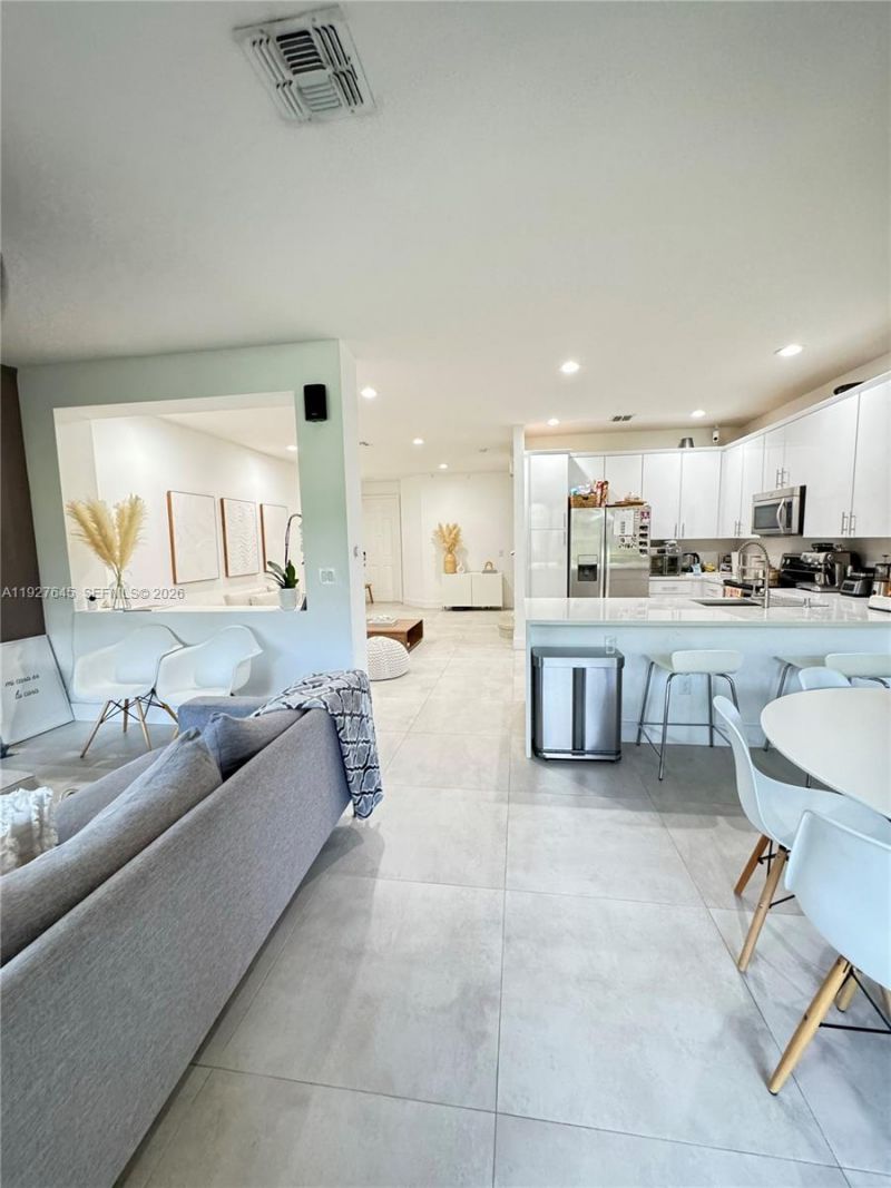 13017 S Riverwalk Cir S, Plantation, FL 33325 Photo