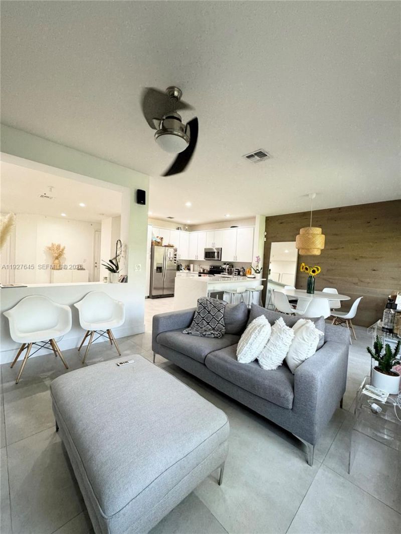 13017 S Riverwalk Cir S, Plantation, FL 33325 Photo