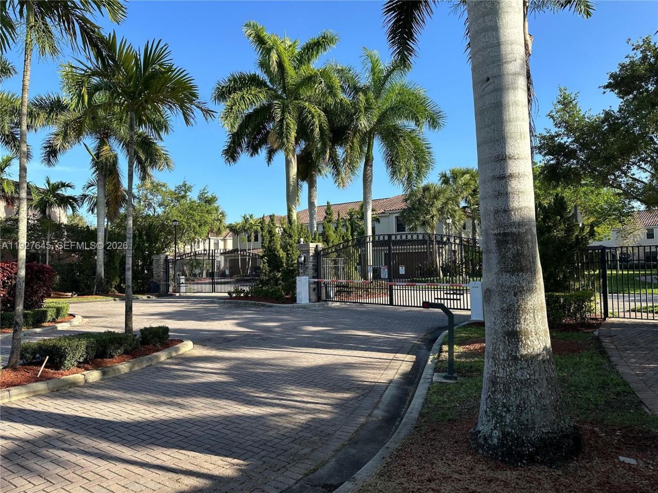 13017 S Riverwalk Cir S, Plantation, FL 33325 Photo