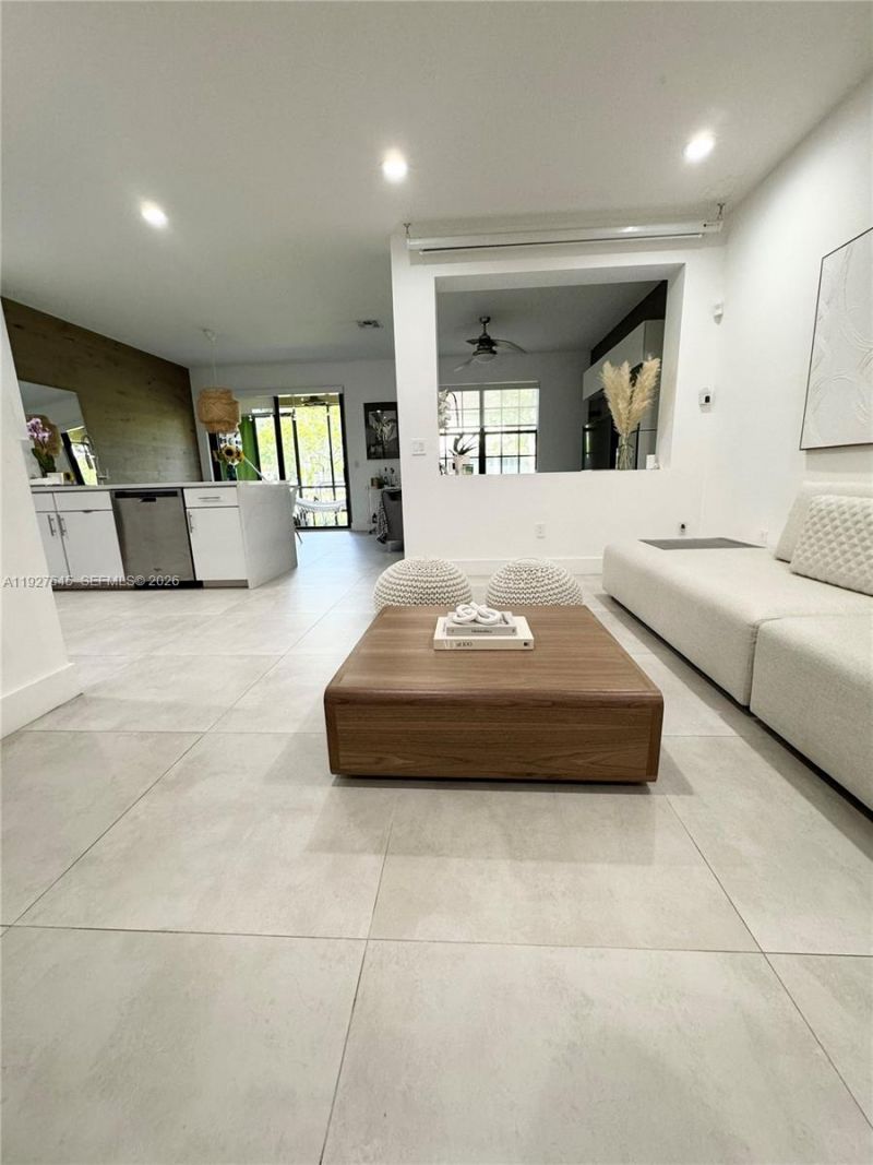 13017 S Riverwalk Cir S, Plantation, FL 33325 Photo