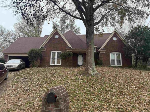 2647 CROSS VINE DR S, Memphis, TN 38016