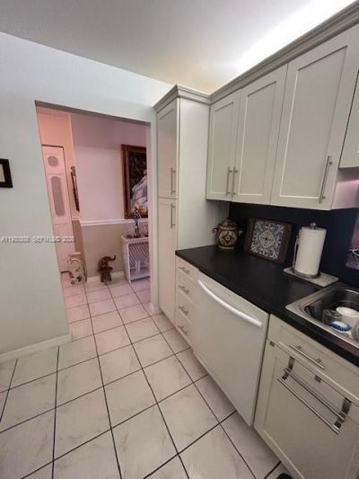 324 SE 10th St, Unit 207, Dania Beach, FL 33004 Photo