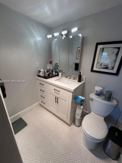 324 SE 10th St, Unit 207, Dania Beach, FL 33004 Photo