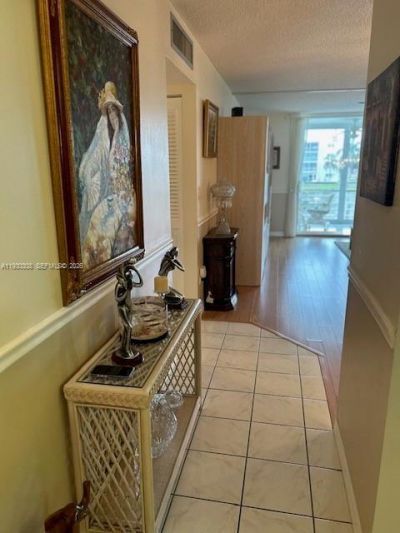 324 SE 10th St, Unit 207, Dania Beach, FL 33004 Photo