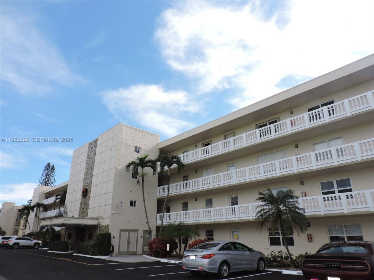 324 SE 10th St, Unit 207, Dania Beach, FL 33004 Photo