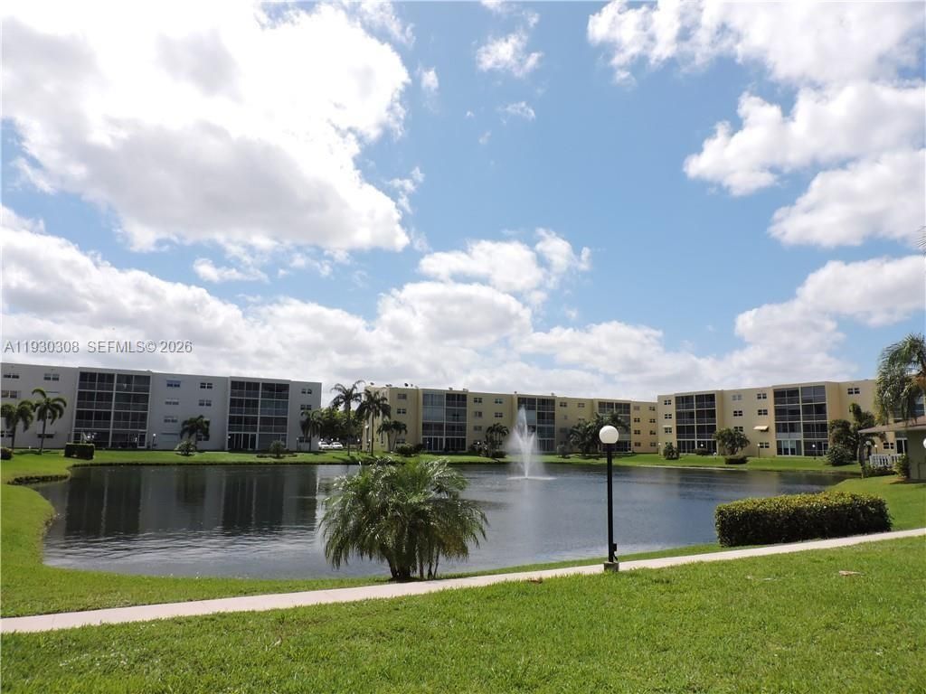 324 SE 10th St, Unit 207, Dania Beach, FL 33004 Photo