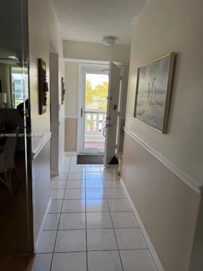 324 SE 10th St, Unit 207, Dania Beach, FL 33004 Photo
