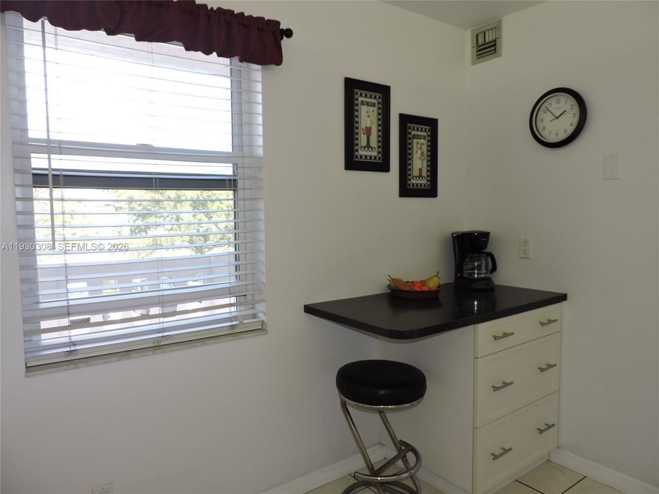 324 SE 10th St, Unit 207, Dania Beach, FL 33004 Photo