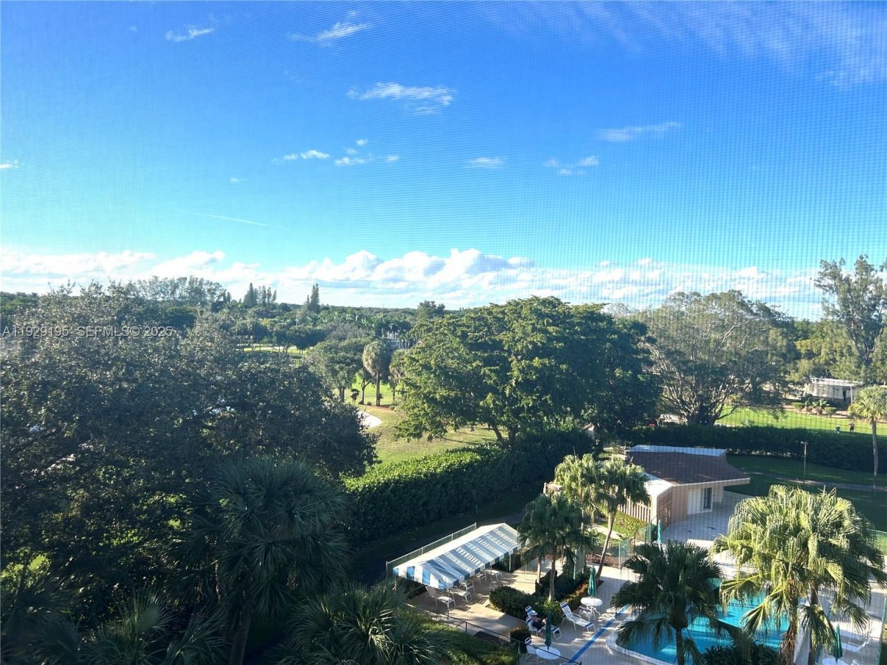 900 Saint Charles Pl, Unit 606, Pembroke Pines, FL 33026 Photo