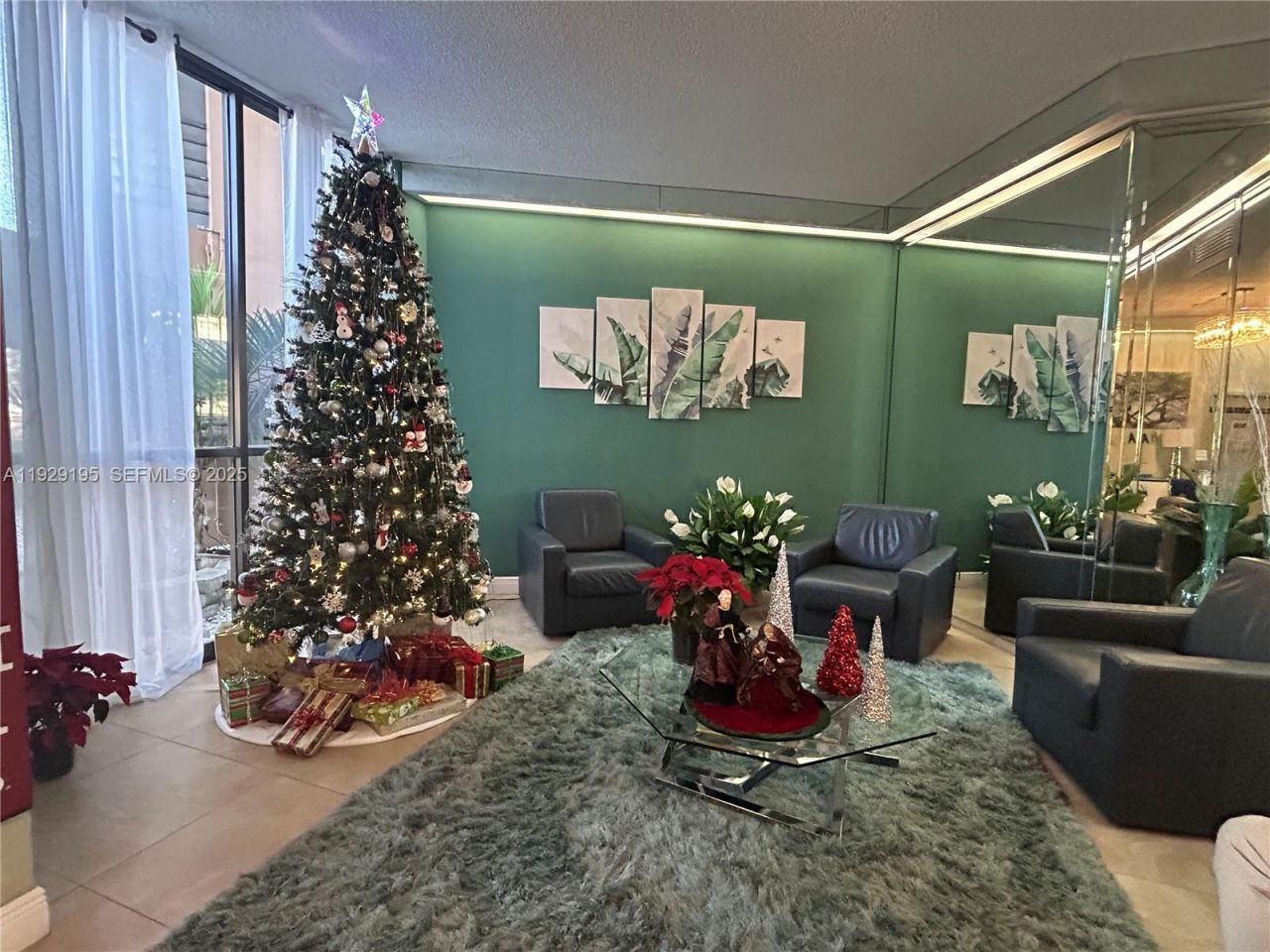 900 Saint Charles Pl, Unit 606, Pembroke Pines, FL 33026 Photo