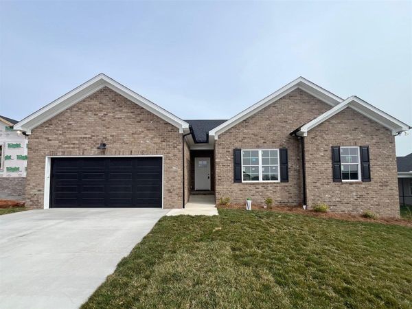 1335 Helmsdale Avenue, Bowling Green, KY 42101