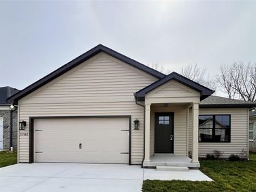 1161 Shallowford Street, Bowling Green, KY 42102