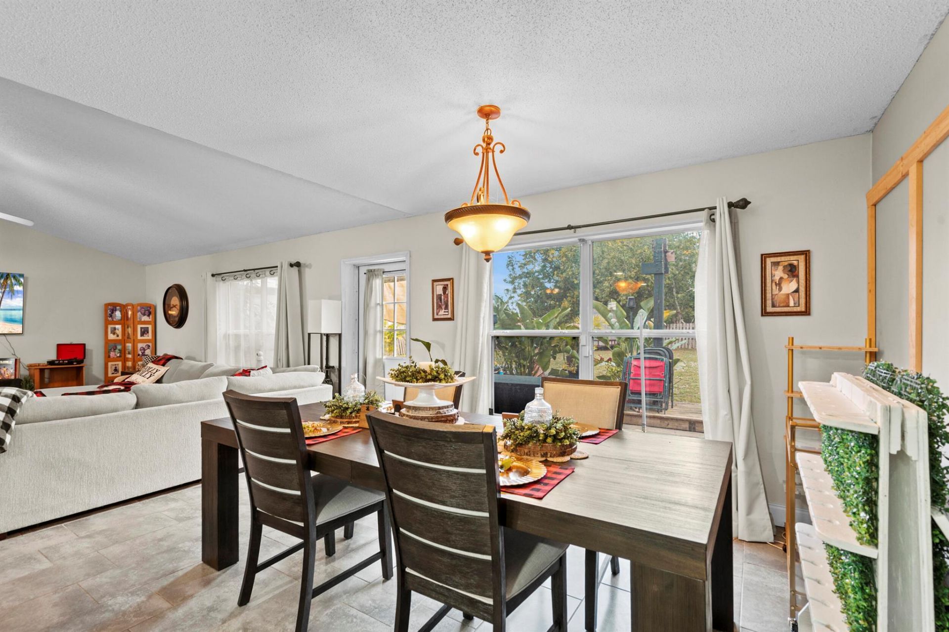 370 SW Tulip Boulevard, Port Saint Lucie, FL 34953 Photo