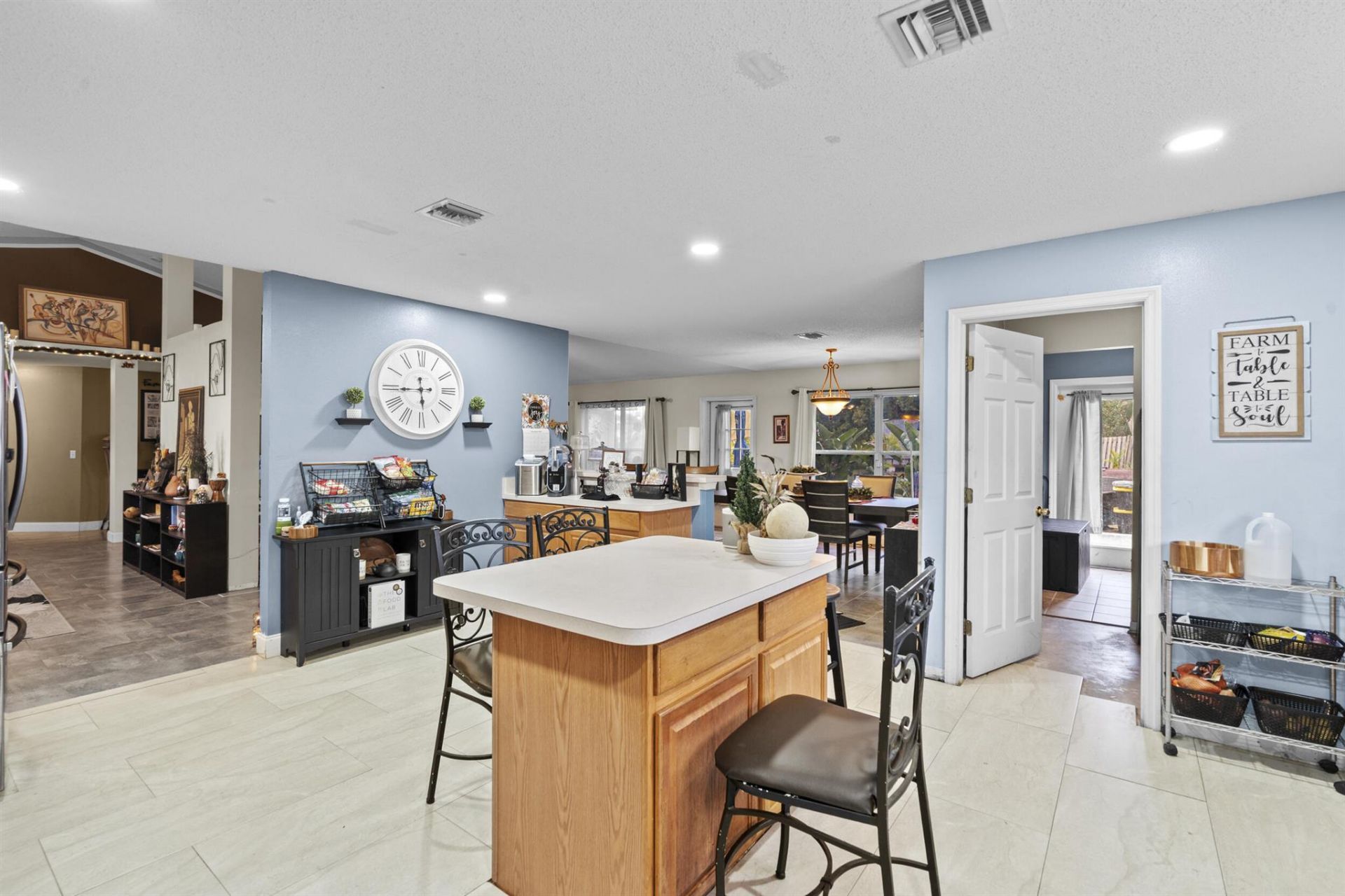 370 SW Tulip Boulevard, Port Saint Lucie, FL 34953 Photo