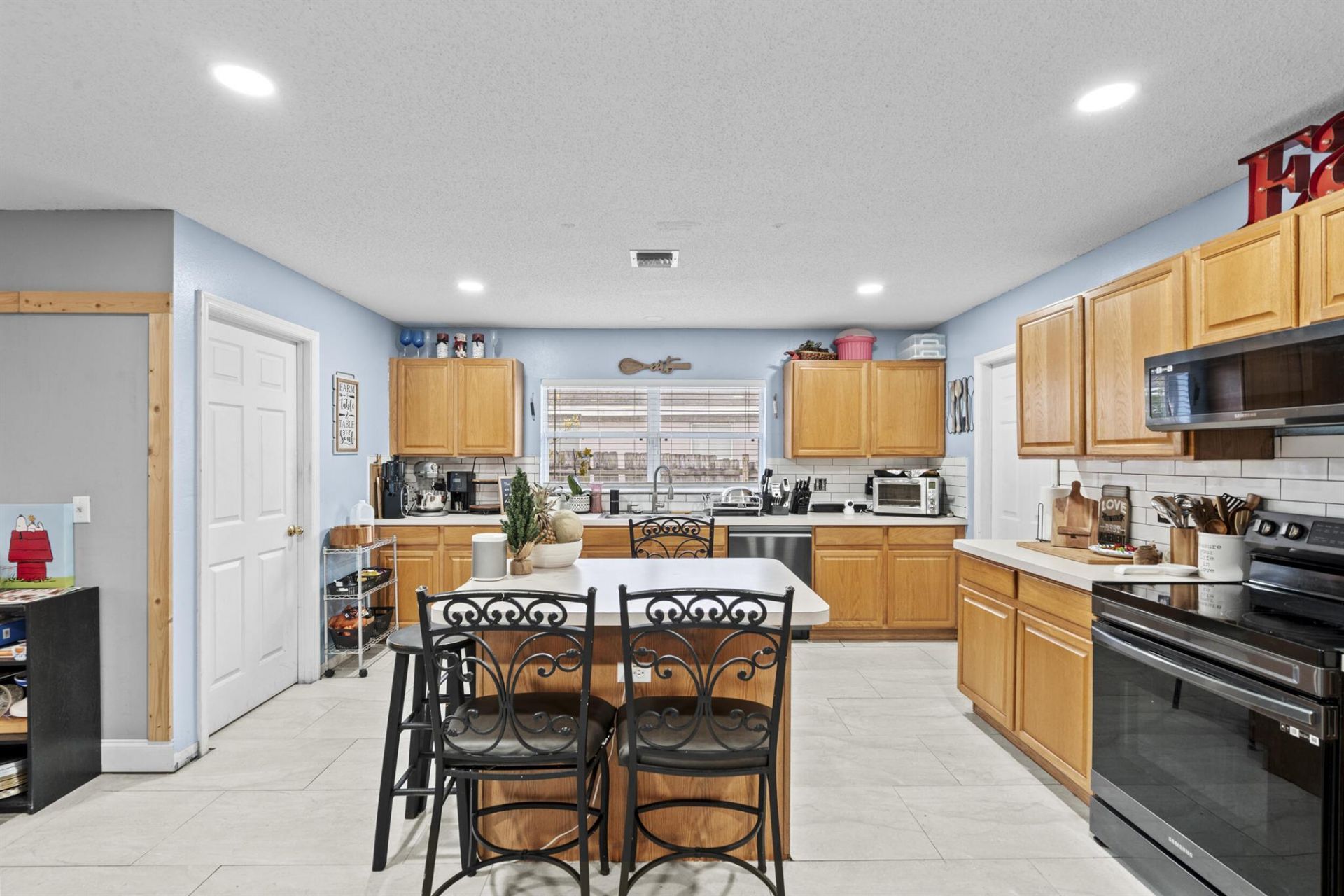 370 SW Tulip Boulevard, Port Saint Lucie, FL 34953 Photo