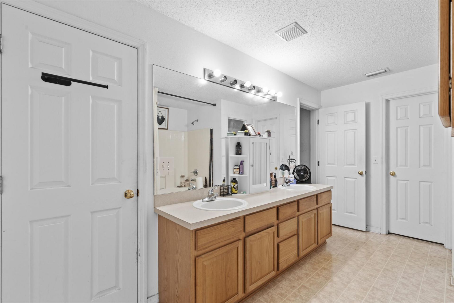 370 SW Tulip Boulevard, Port Saint Lucie, FL 34953 Photo