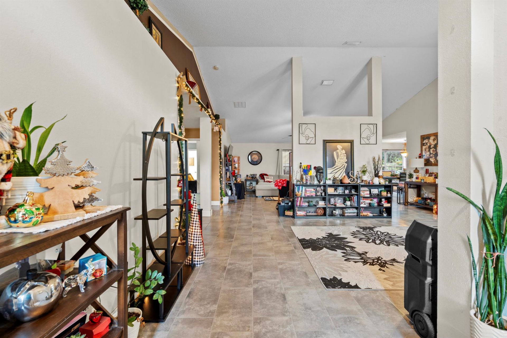 370 SW Tulip Boulevard, Port Saint Lucie, FL 34953 Photo