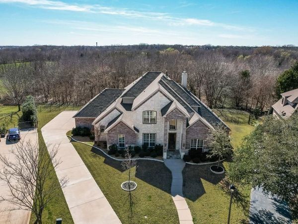 6 Waters Edge Court, Heath, TX 75032