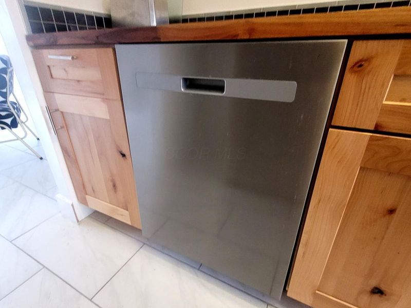 734 Worthington Forest Place, Columbus, OH 43229 Photo 10