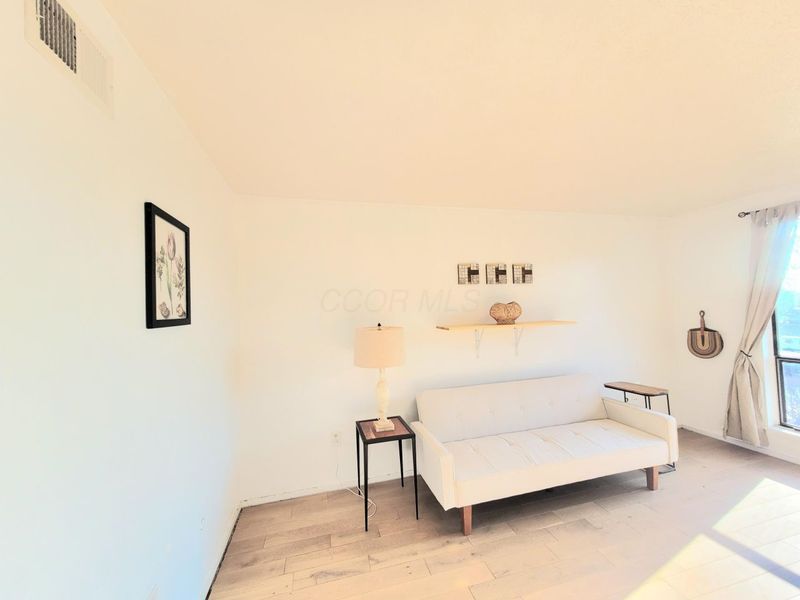 734 Worthington Forest Place, Columbus, OH 43229 Photo 17