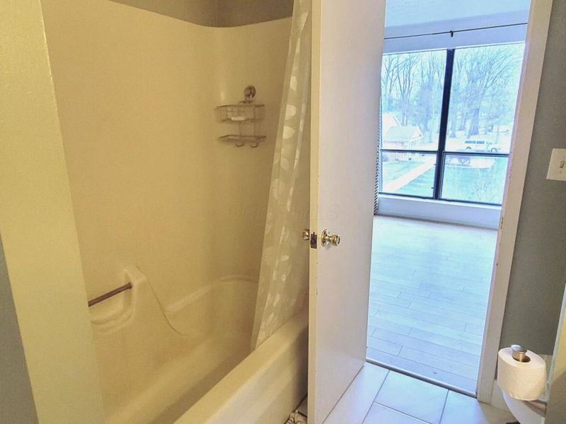 734 Worthington Forest Place, Columbus, OH 43229 Photo 24