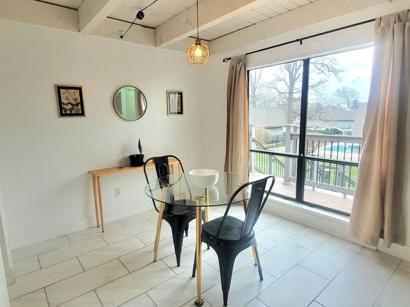 734 Worthington Forest Place, Columbus, OH 43229 Photo 5