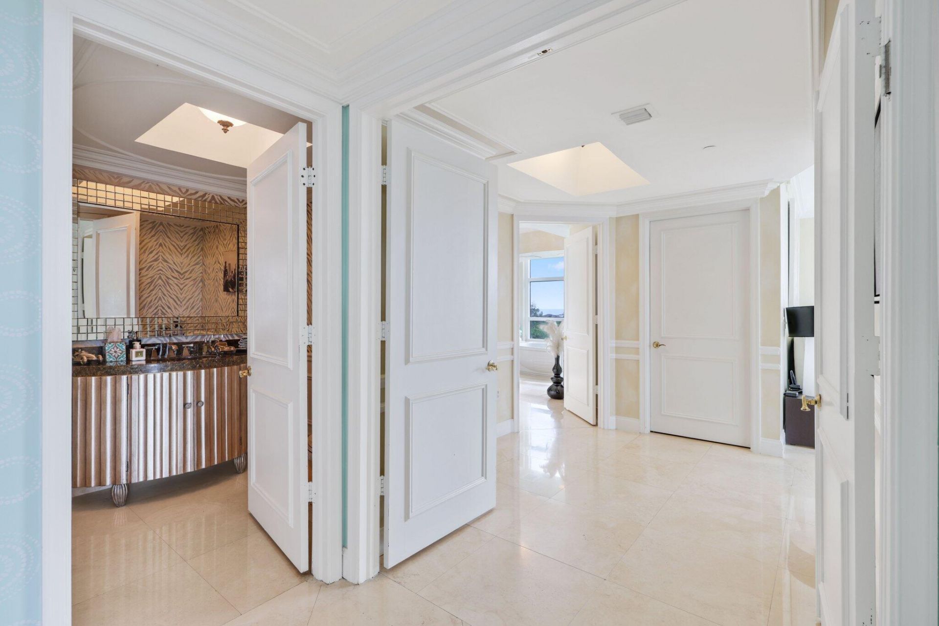 3740 S Ocean Boulevard, Unit 510, Highland Beach, FL 33487 Photo
