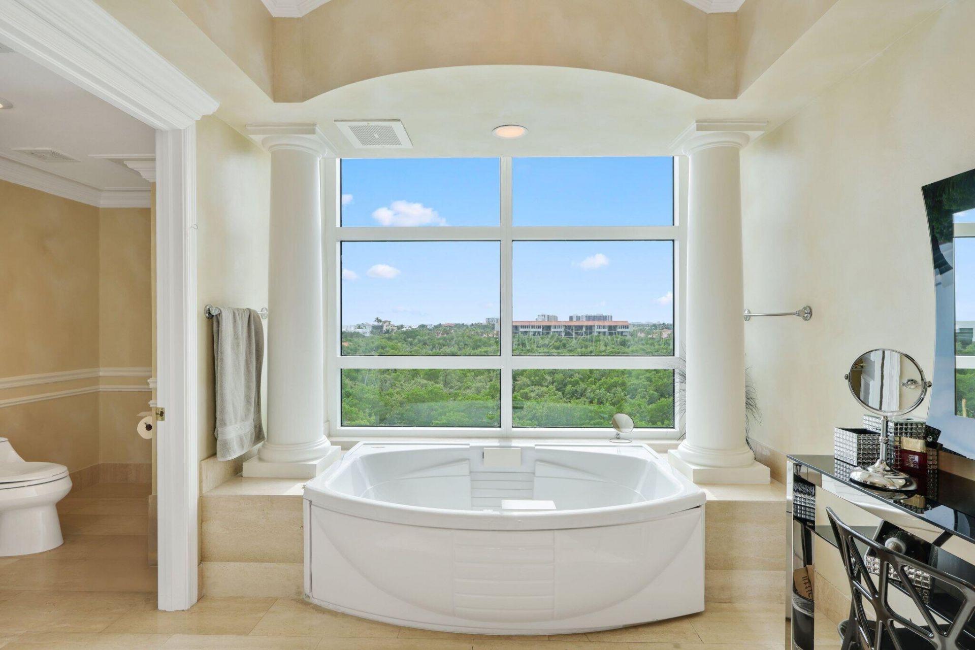 3740 S Ocean Boulevard, Unit 510, Highland Beach, FL 33487 Photo