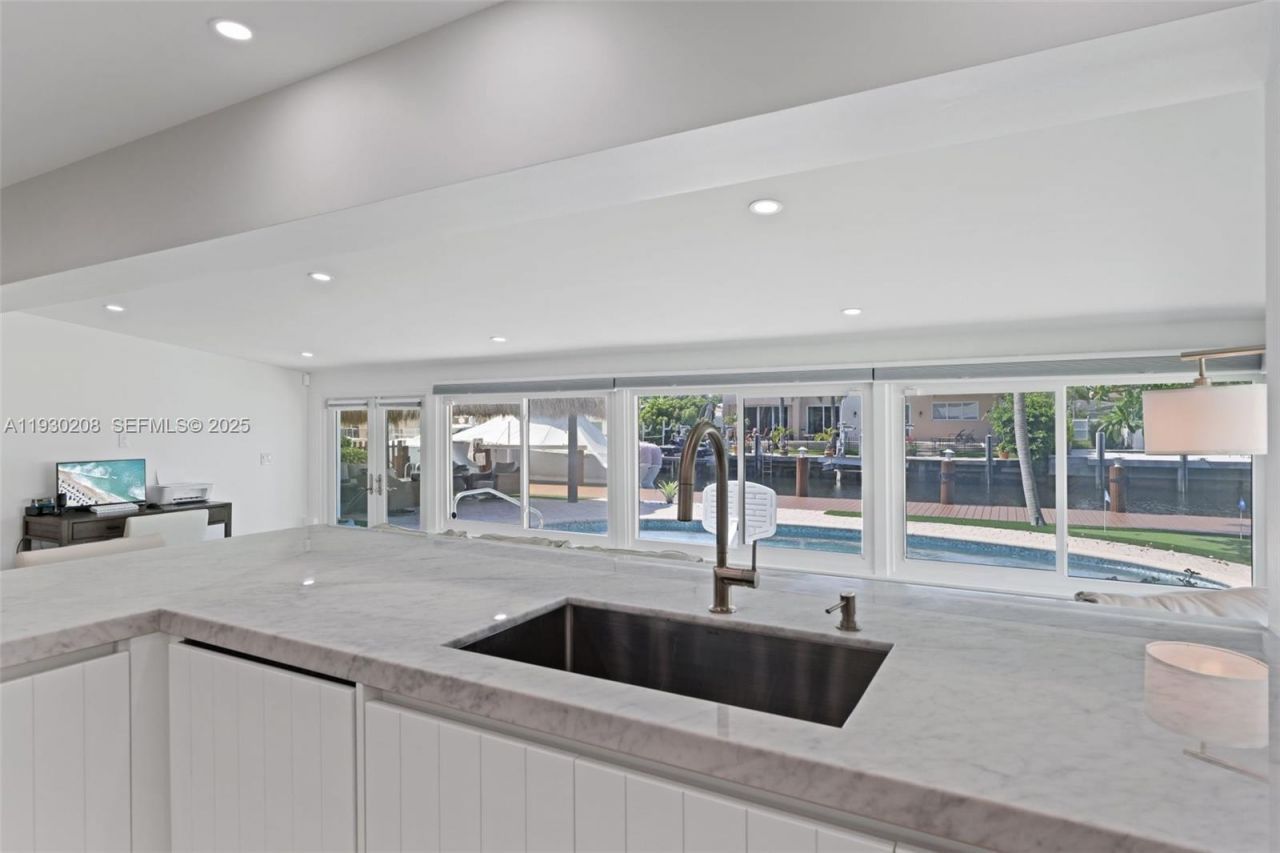 2448 SE 9th St, Pompano Beach, FL 33062 Photo