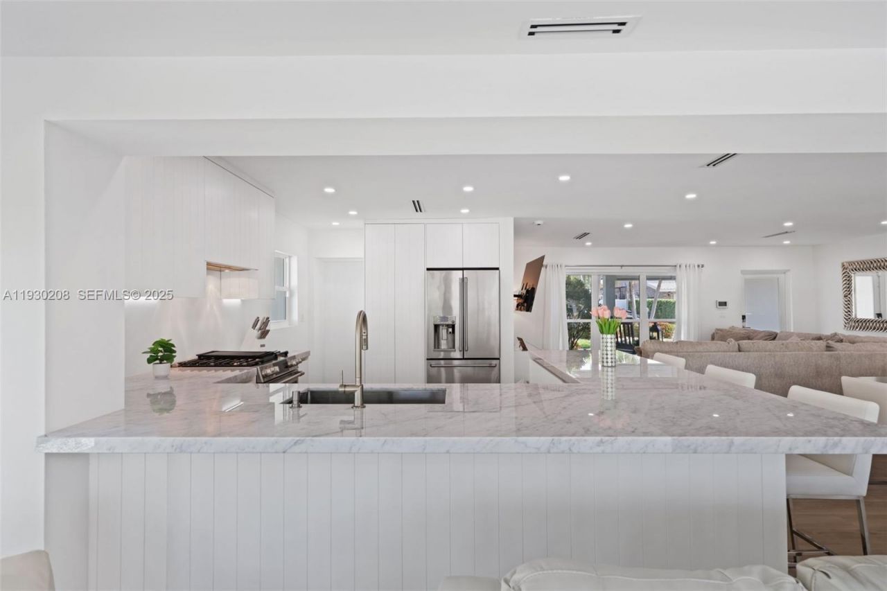 2448 SE 9th St, Pompano Beach, FL 33062 Photo