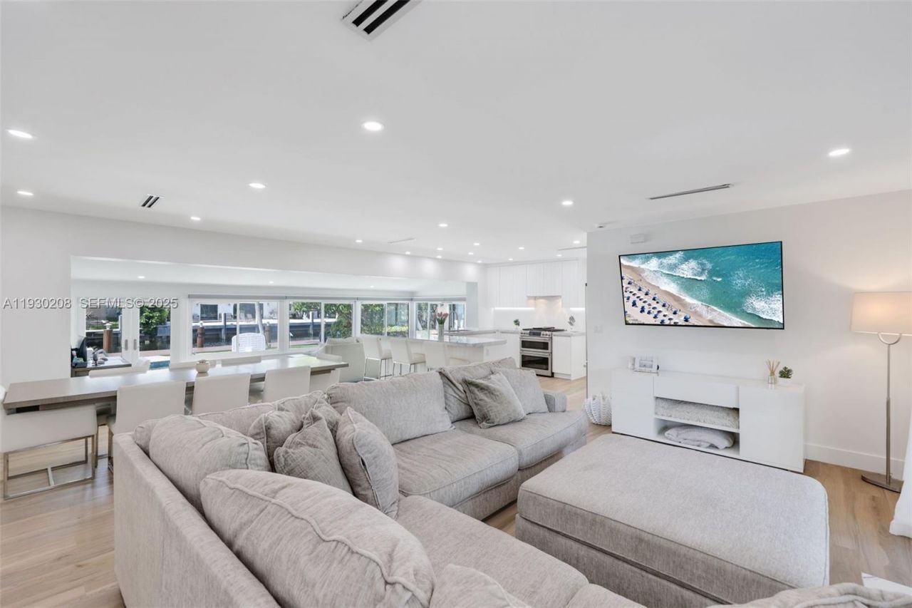 2448 SE 9th St, Pompano Beach, FL 33062 Photo