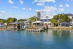 636 N Creekside Dr. photo 4