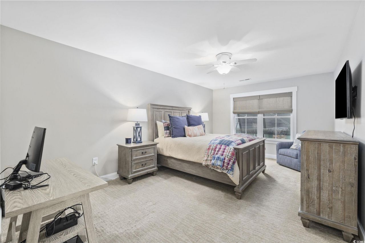 636 N Creekside Dr. Photo 24